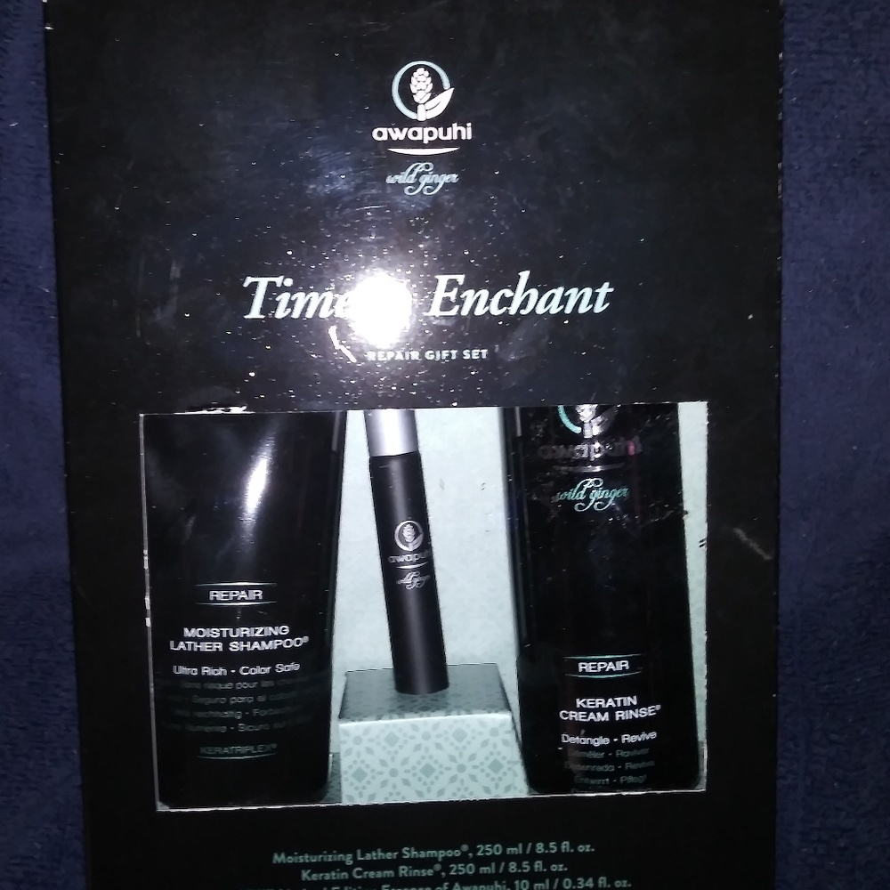Paul Mitchell Awapuhi Holiday Gift Sets